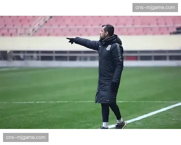 布雷斯特队长因膝伤赛季报销,球队保级之路蒙上阴影 布雷斯特队长因膝伤赛季报销,球队保级之路蒙上阴影