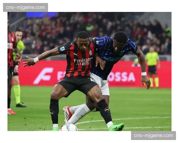 国际米兰与AC米兰为意甲冠军展开最后冲刺,米兰德比或成决定性战役 国际米兰与AC米兰为意甲冠军展开最后冲刺,米兰德比或成决定性战役